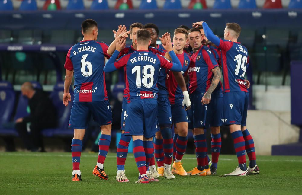 Levante - Real Valladolid, en imágenes