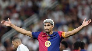 Araujo, en el Real Madrid-Barça de la Supercopa.