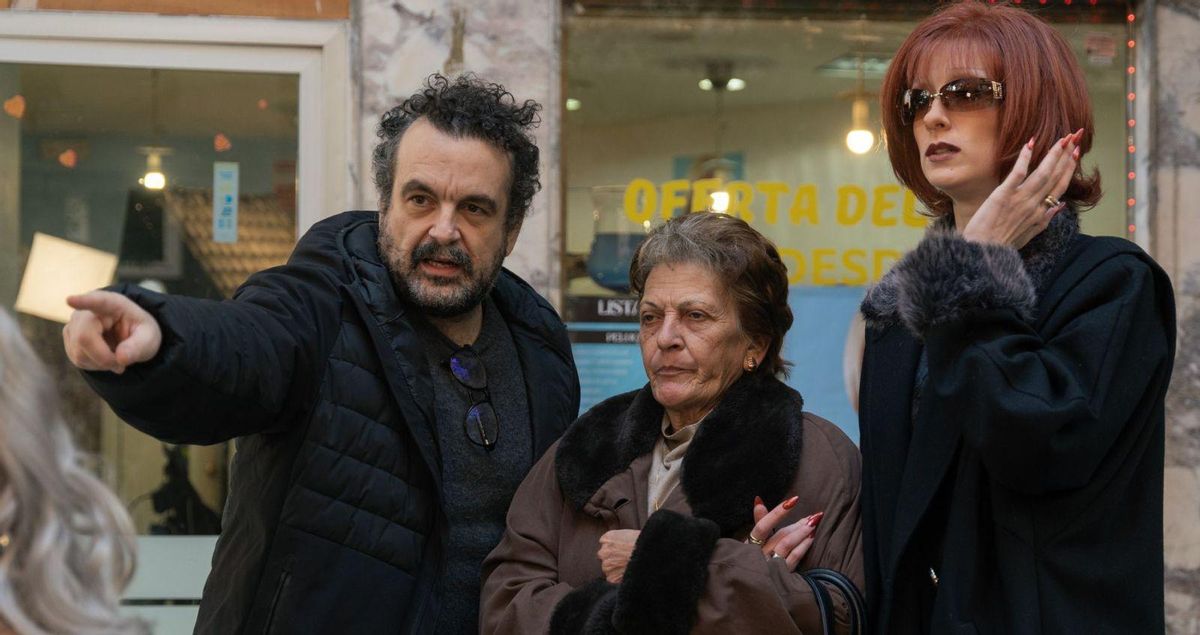 Nacho Vigalondo, director, actor i presentador: "No hi ha ningú sobre la faç de la Terra que no mereixi ser ficció" Nacho Vigalondo, director, actor i presentador: "No hi ha ningú sobre la faç de la Terra que no mereixi ser ficció"