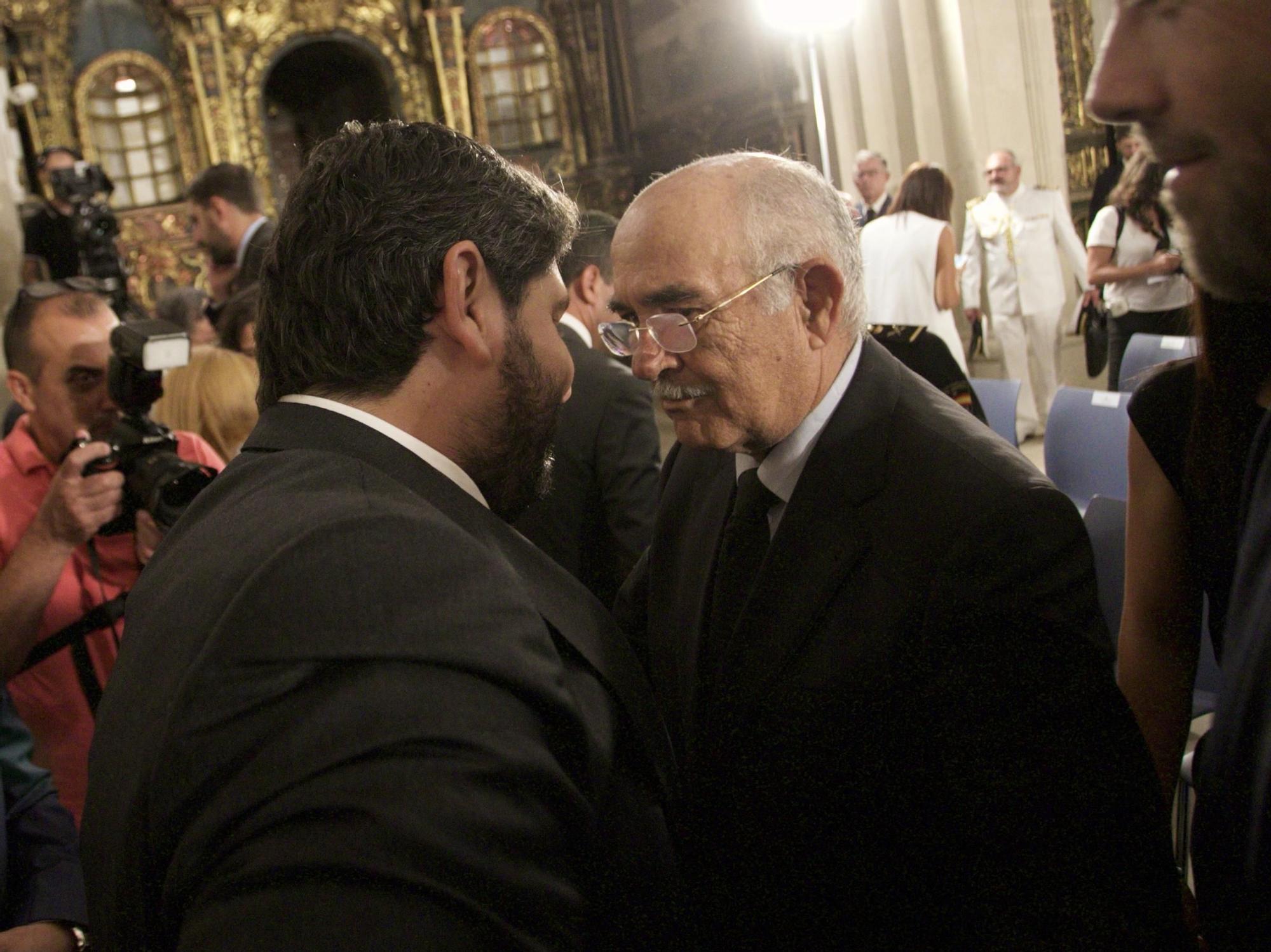 Fernando López Miras jura el cargo de presidente de la Región de Murcia en la antigua Iglesia de San Esteban