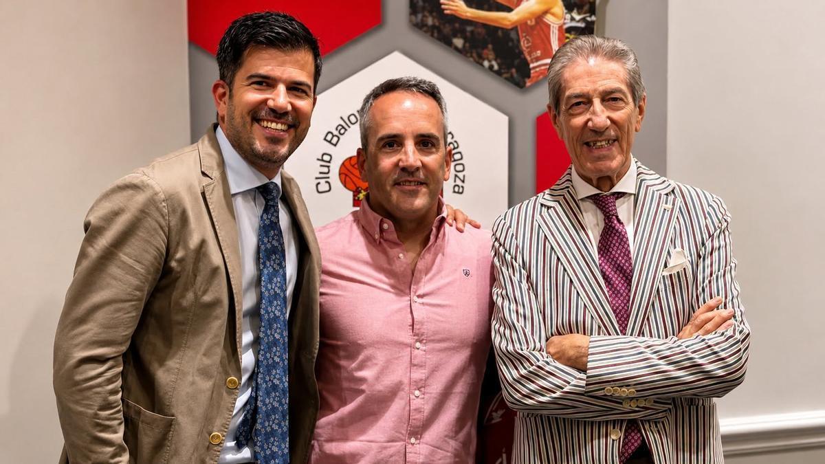 José Luis Rubio (hijo), vicepresidente, Eloy Ramírez y José Luis Rubio (padre), presidente.
