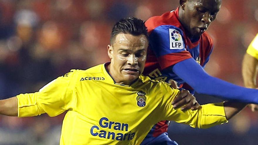 Roque Mesa emerge como alternativa