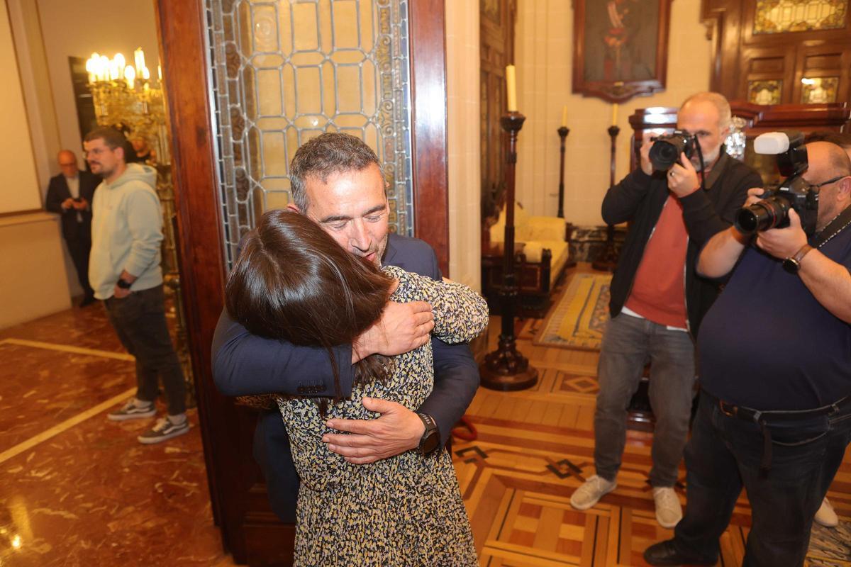 El Dépor Abanca celebra su ascenso en la plaza de María Pita