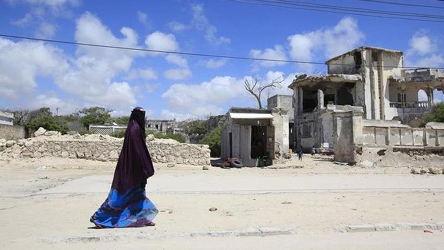 Condenada a recibir 100 latigazos una mujer discapacitada violada en Somalia