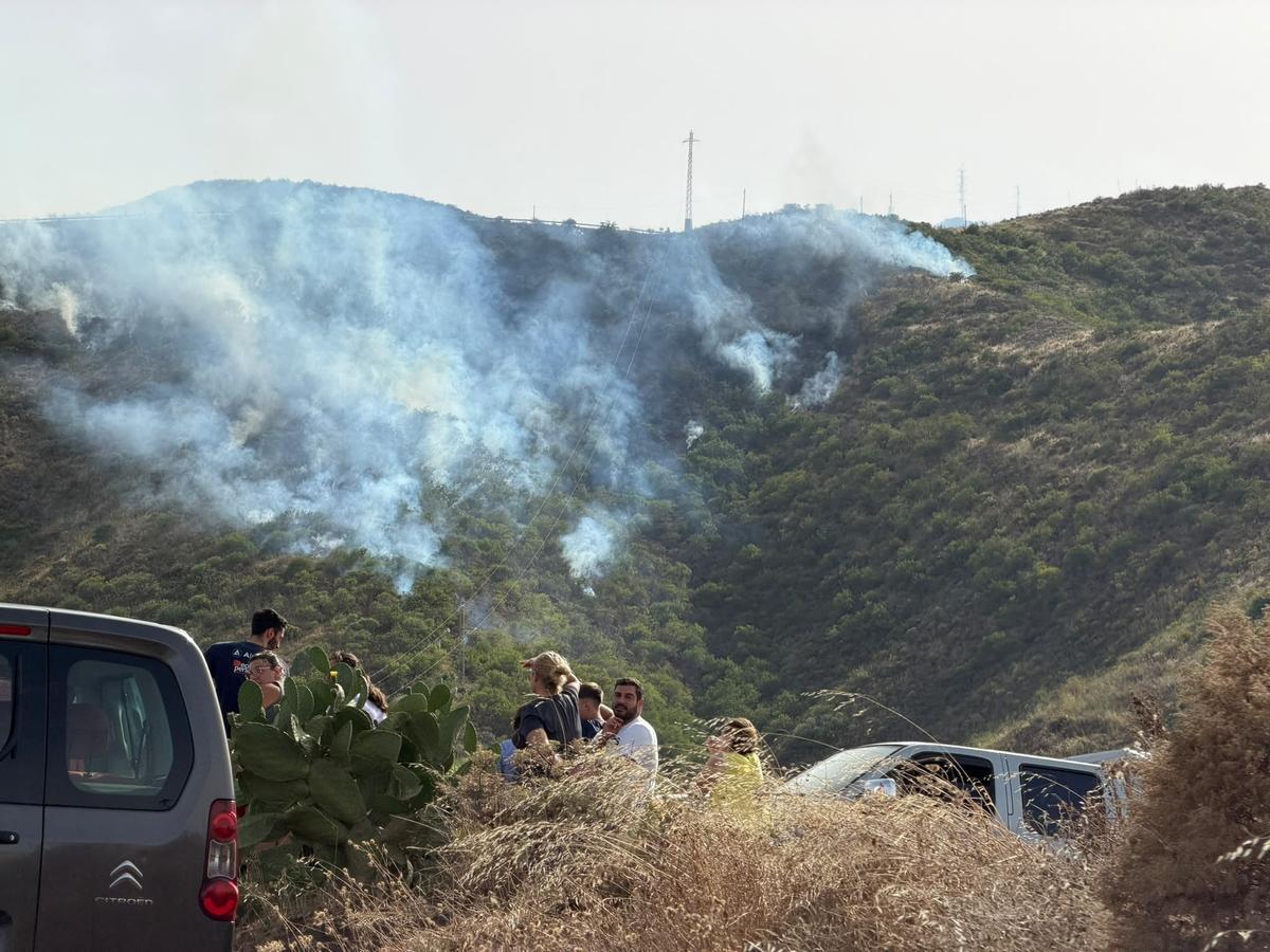 Conato de incendio de Telde, en imágenes Conato de incendio de Telde, en imágenes