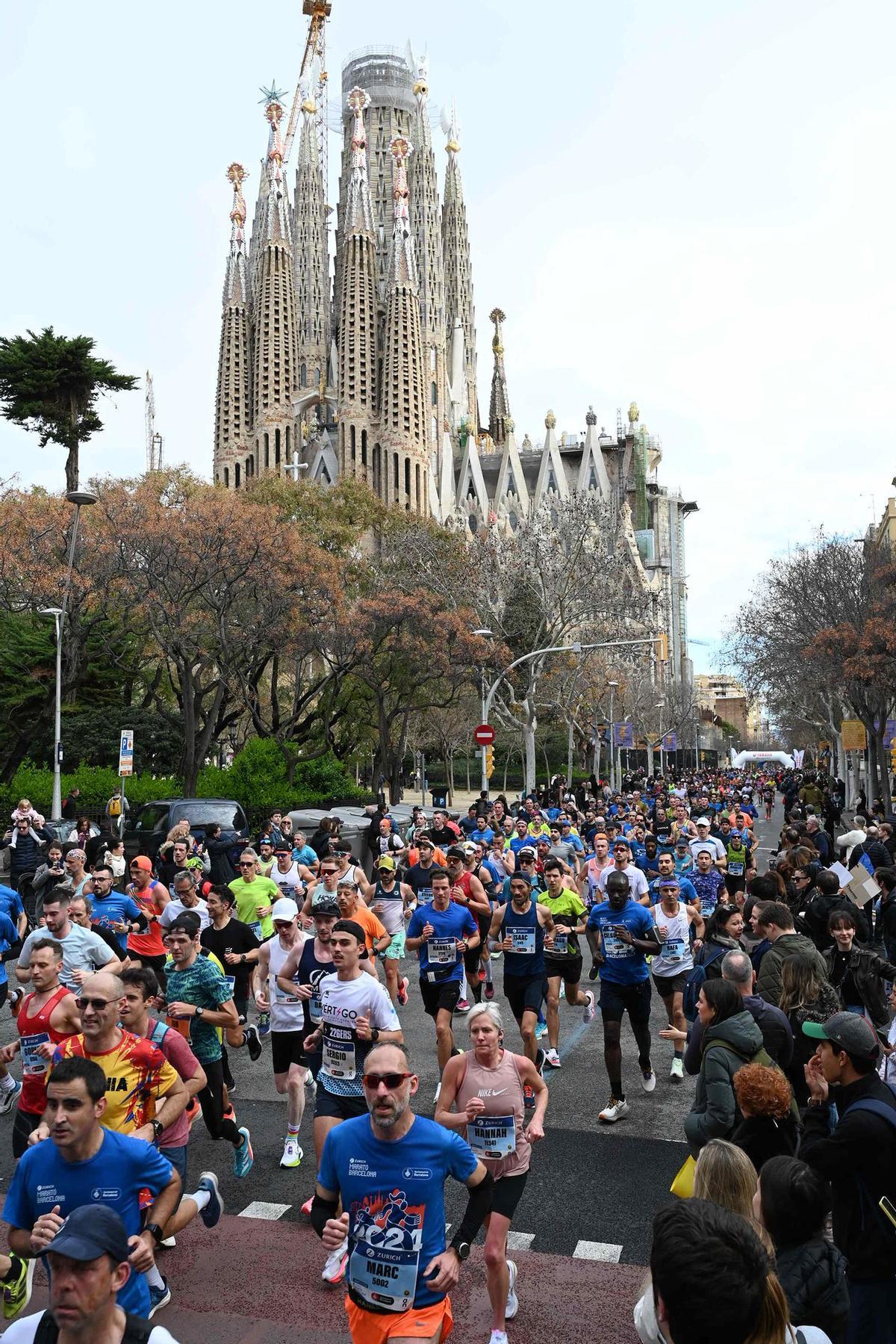 ¿Has participado en la Marató de Barcelona 2024? ¡Búscate en las fotos¡