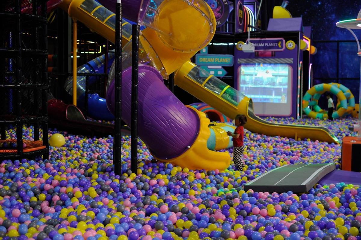 Fotogalería | Así es Dream Planet, el nuevo 'parque de atracciones' de Badajoz