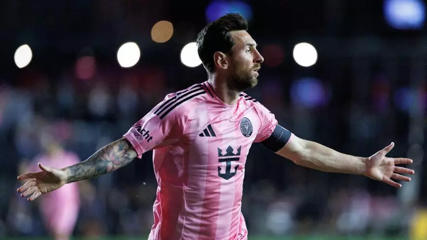 Messi sigue dejando destellos de magia con su fútbol además de goles...