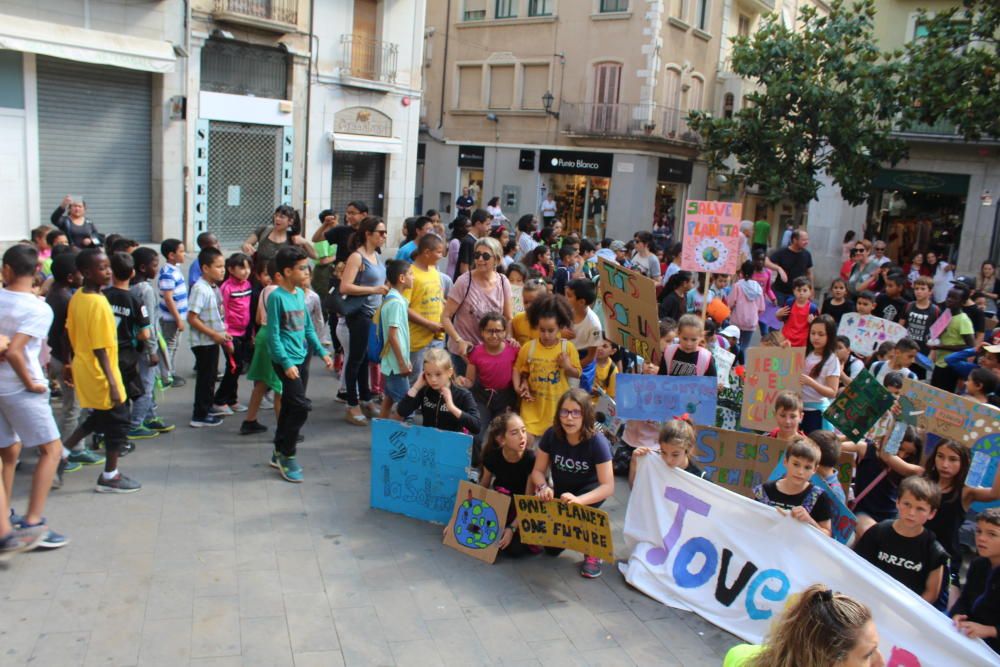 Escolars de Figueres contra el canvi climàtic