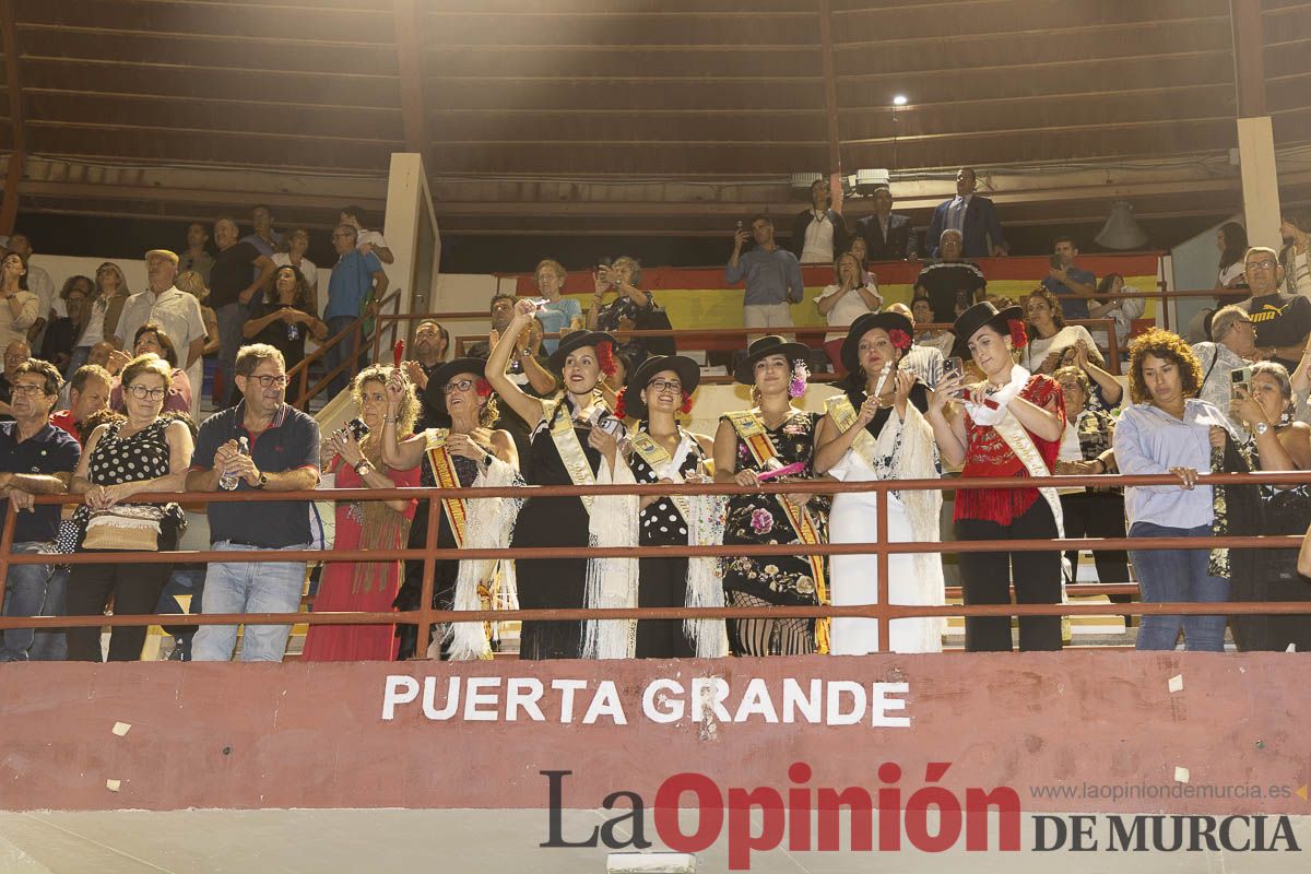 Tarde histórica en Abarán con la alternativa de José María Trigueros y el indulto de Tomás Rufo, junto a Castella salieron a hombros