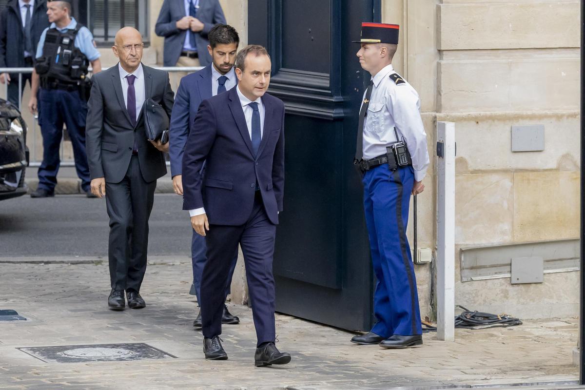El primer ministro francés, Sébastien Lecornu, en el Palacio de Matignon.