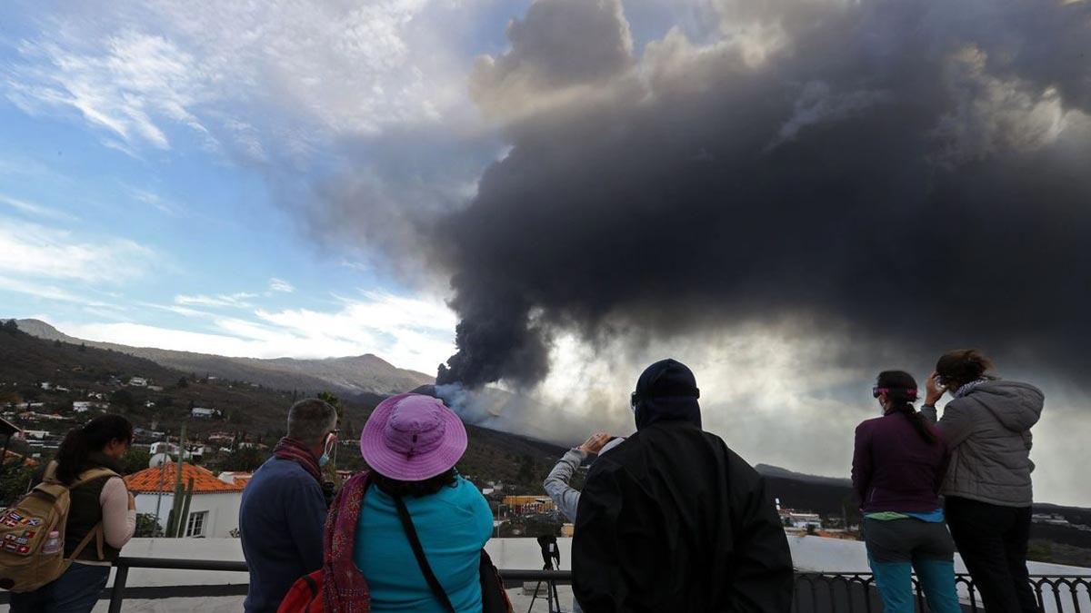 El volcán de La Palma cumple dos meses en erupción