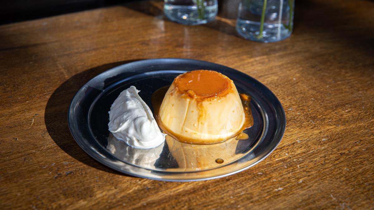 El flan del Bar Roma.