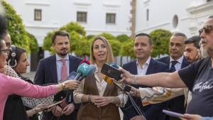 María Guardiola y Óscar Fernández, el jueves al anunciar el pacto entre PP y Vox en Extremadura.
