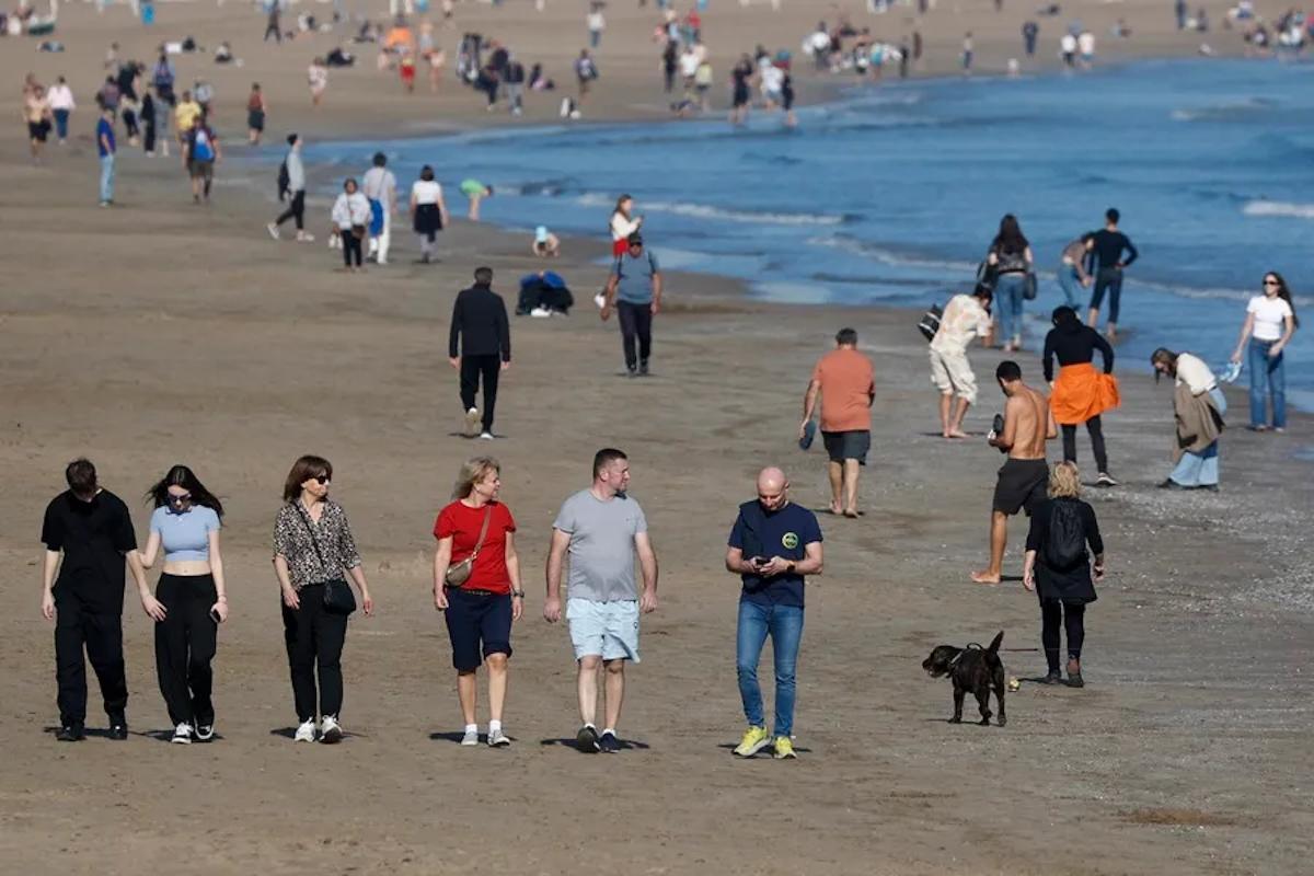 Playa de la Malvarrosa en una imagen tomada en enero de 2024.