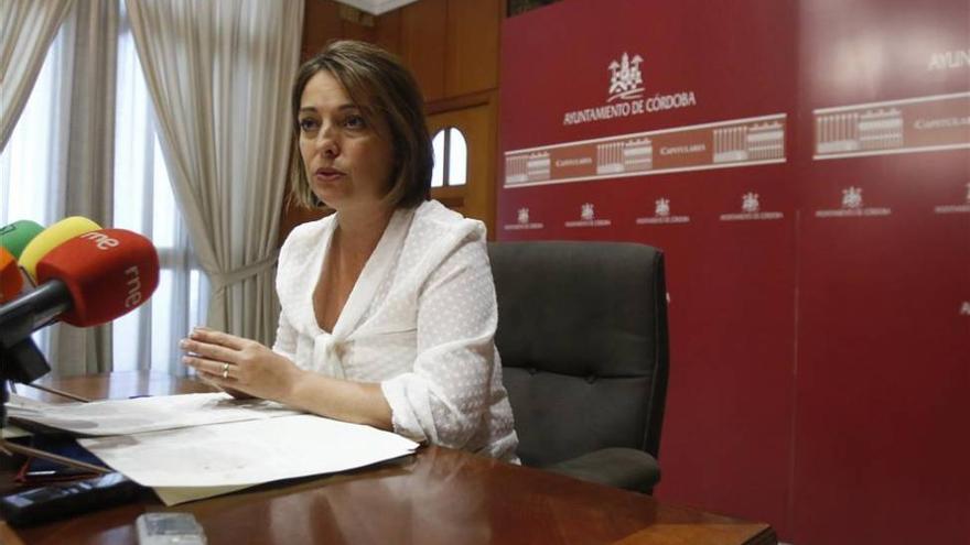 Ambrosio pide a Nieto que asuma "de una vez" que está en la oposición