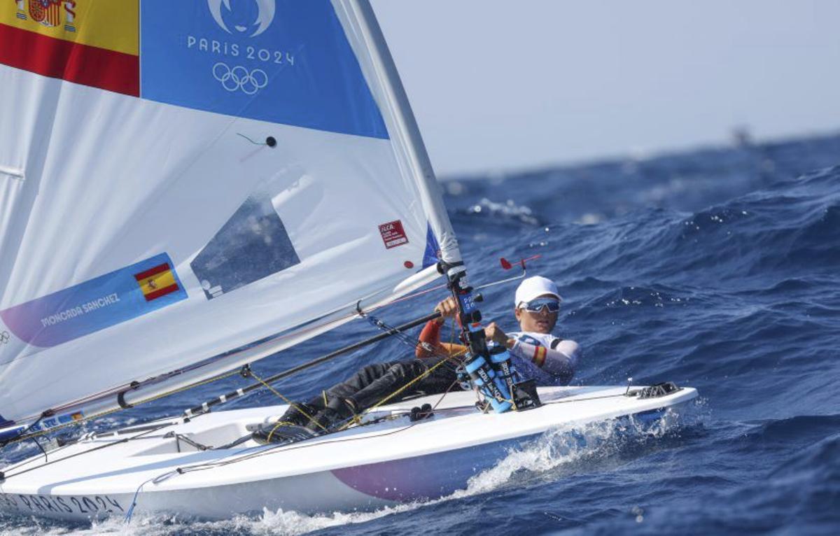 Die Kitesurfer sind schnell unterwegs. |