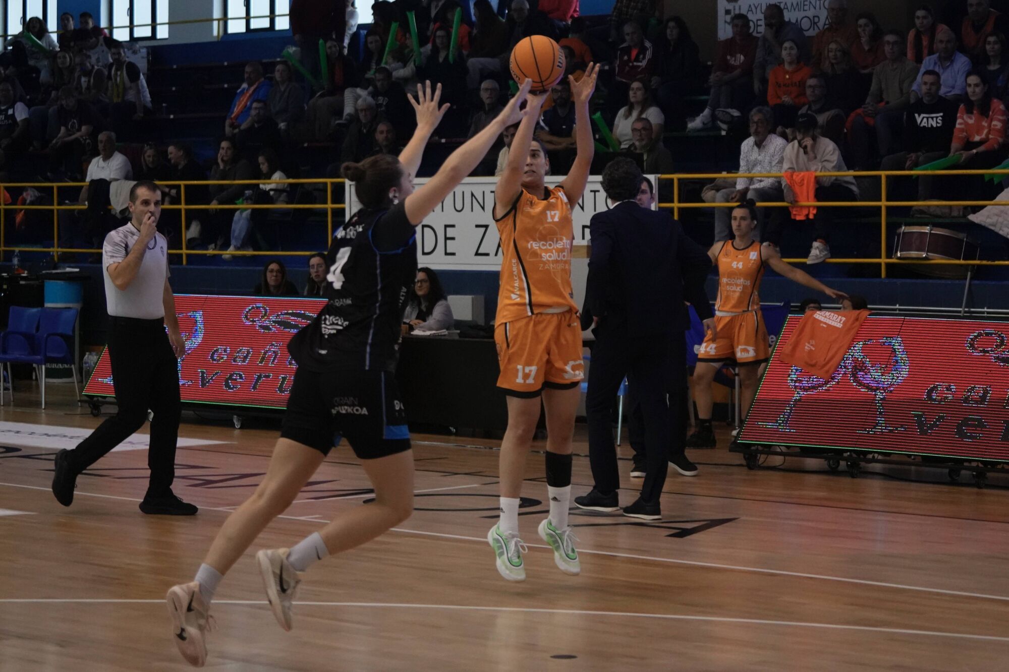 Recoletas Zamora - Domusa Retirada de Adrijana Knezevic