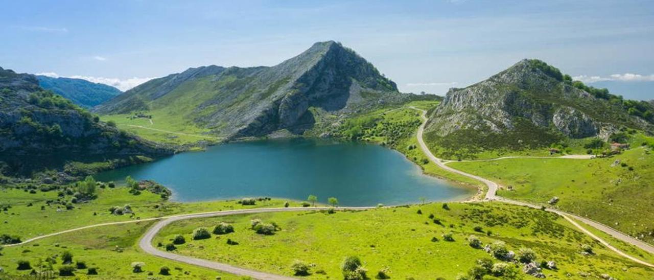 ¿Quién podrá subir a los Lagos de Covadonga en Semana Santa?