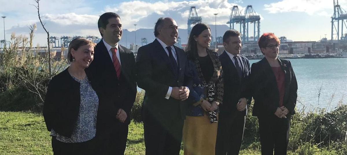El alcalde en el encuentro celebrado en Algeciras