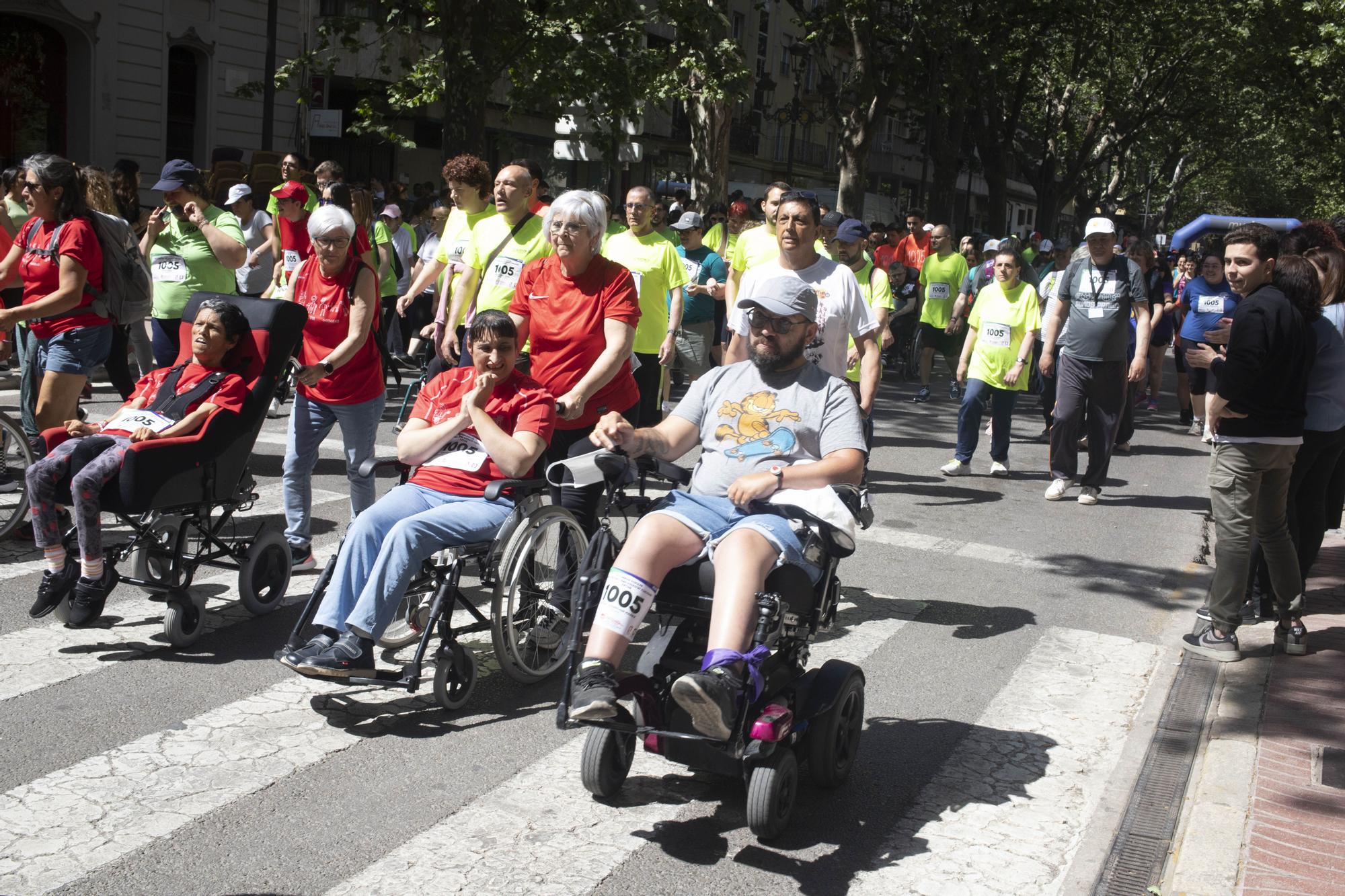 Más de 1.200 personas participan en la XV edición de la carrera de Aspromivise