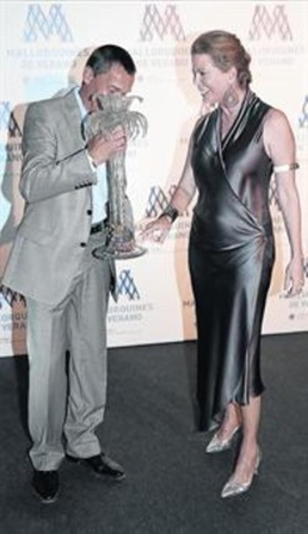 Mallorca honra Diandra, ex de Michael Douglas_MEDIA_1 Mallorca honra Diandra, ex de Michael Douglas_MEDIA_1