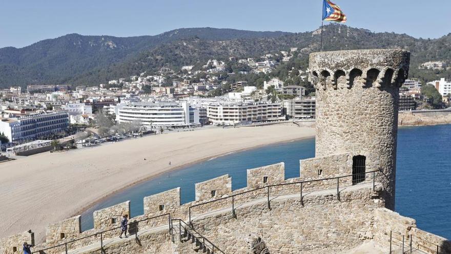 Una vista de Tossa de Mar en una imatge d&#039;arxiu