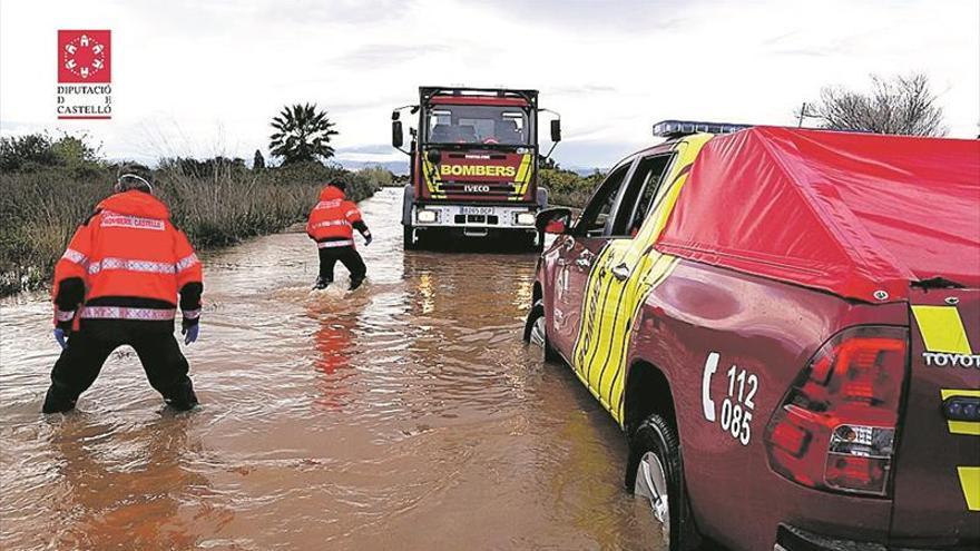 Almassora achica agua y cuantifica daños en más de 200 casas tras las fuertes lluvias