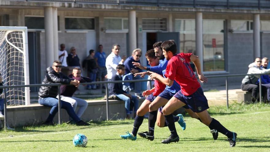 L&#039;Empuriabrava-Castelló assalta el lideratge de Tercera Catalana pel Pont