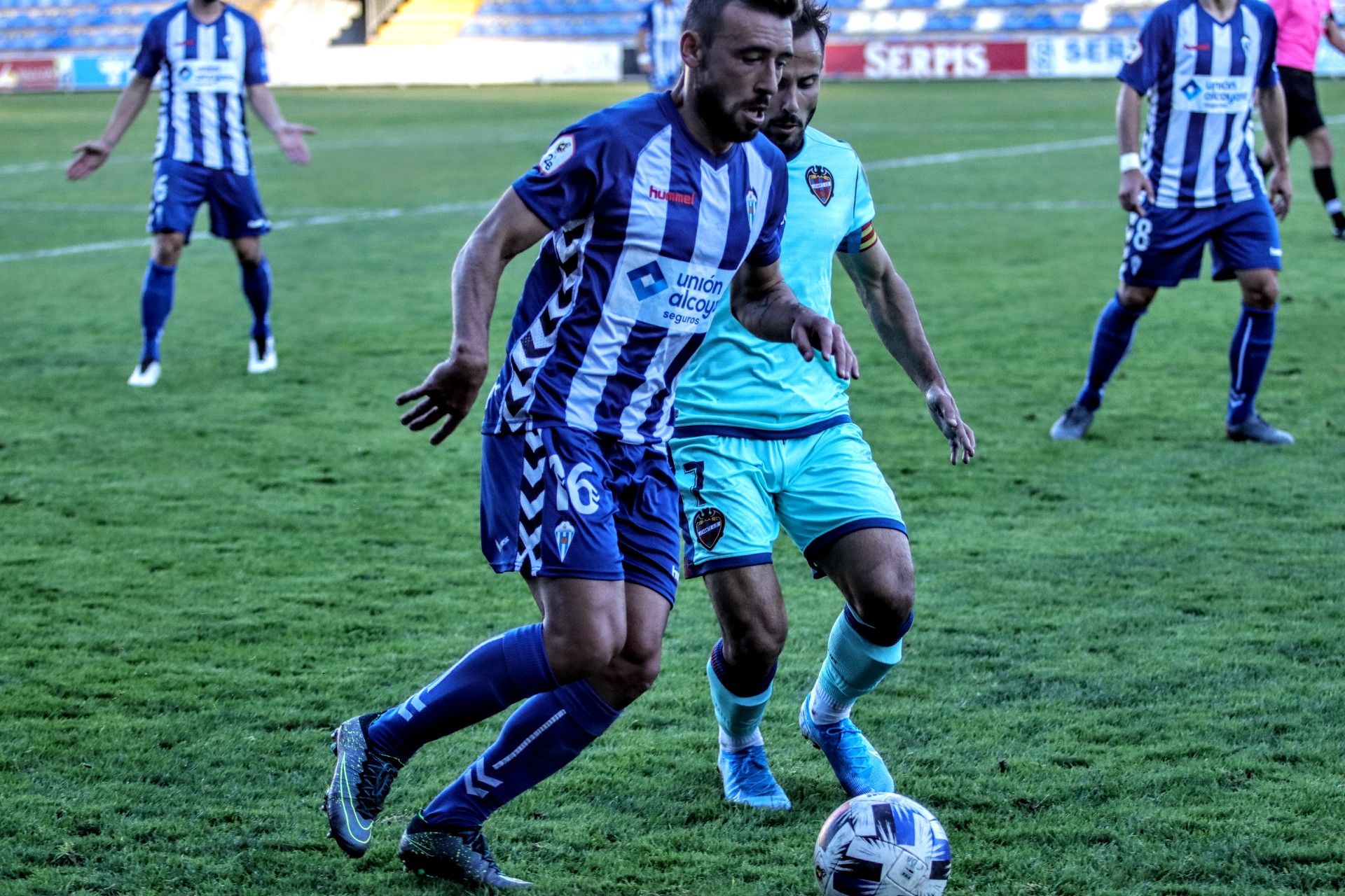 El Alcoyano se anota su primera victoria de la temporada (1-0)