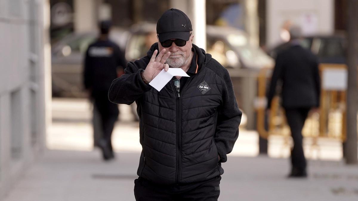 José Manuel Villarejo, a la llegada a la Audiencia Nacional donde se celebra el juicio a los Pujol.