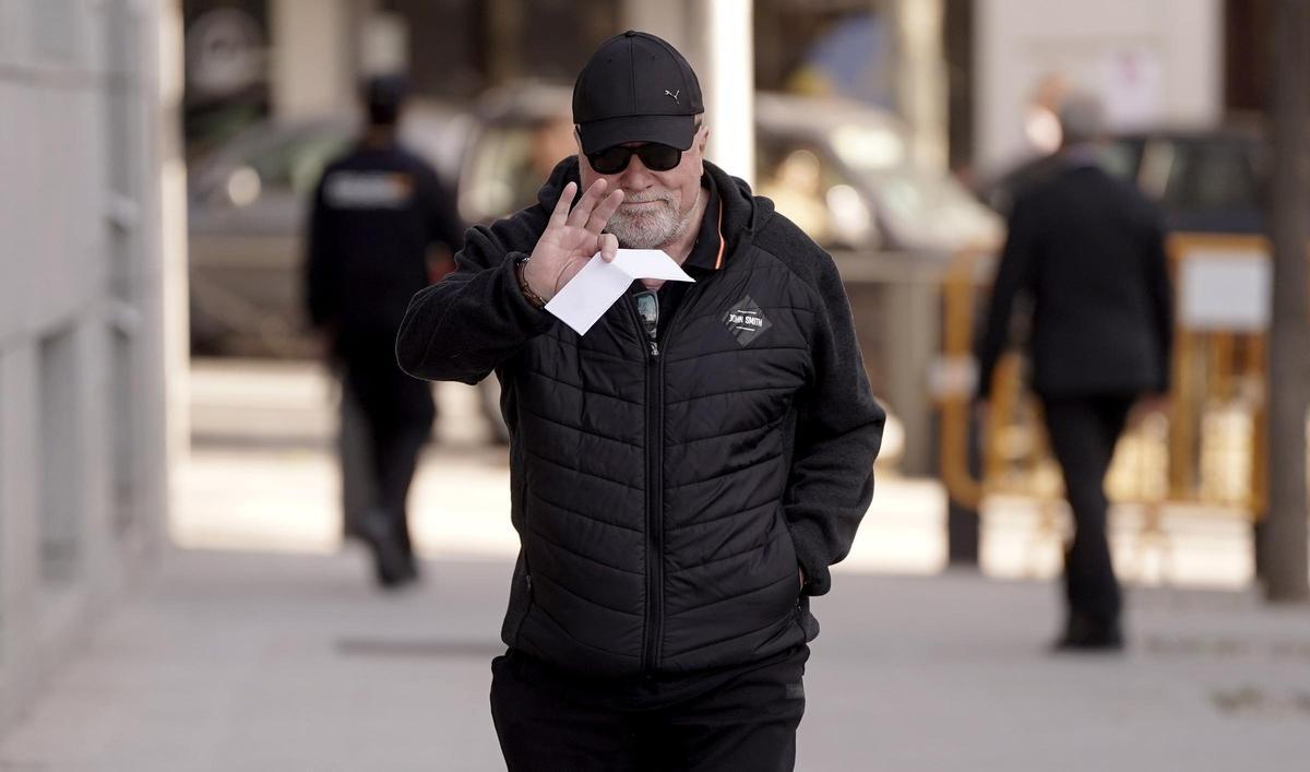 José Manuel Villarejo, a la llegada a la Audiencia Nacional donde se celebra el juicio a los Pujol.