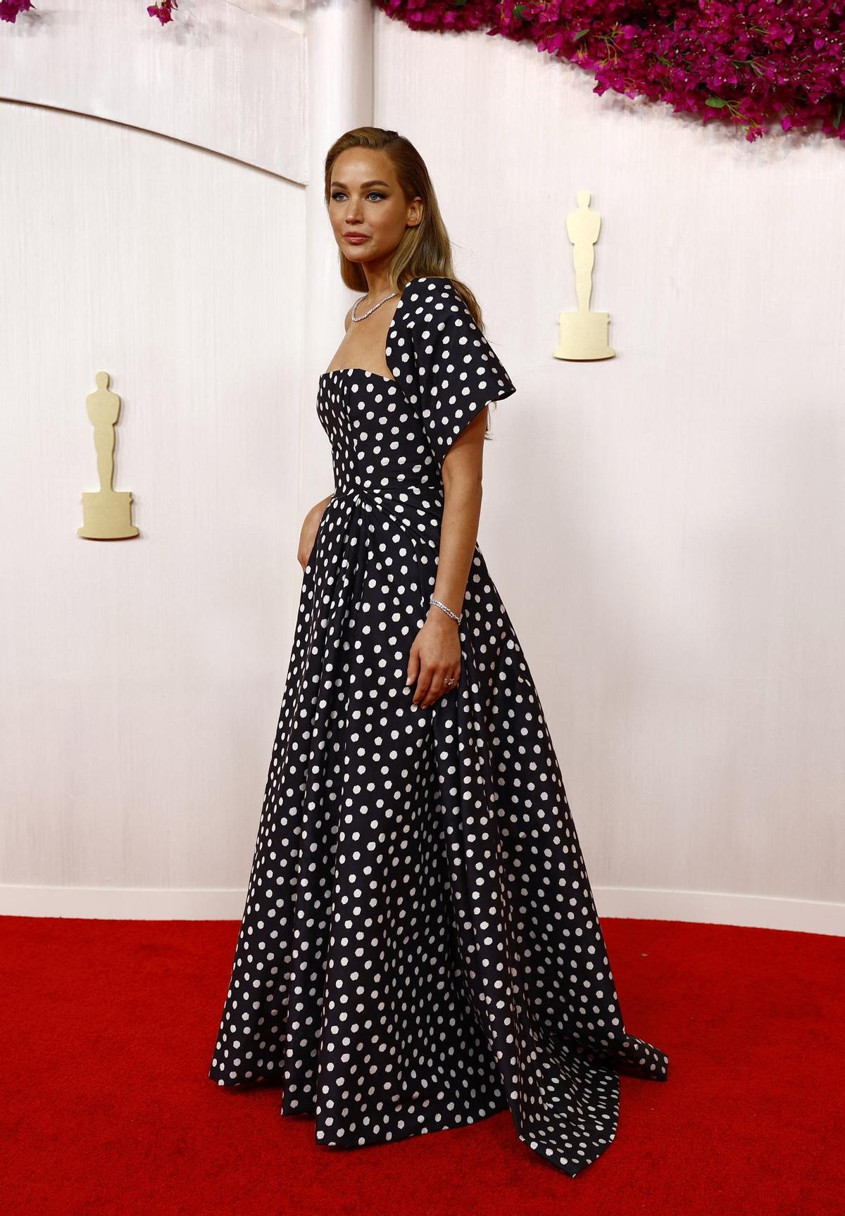Jennifer Lawrence, a su llegada a los Oscar.