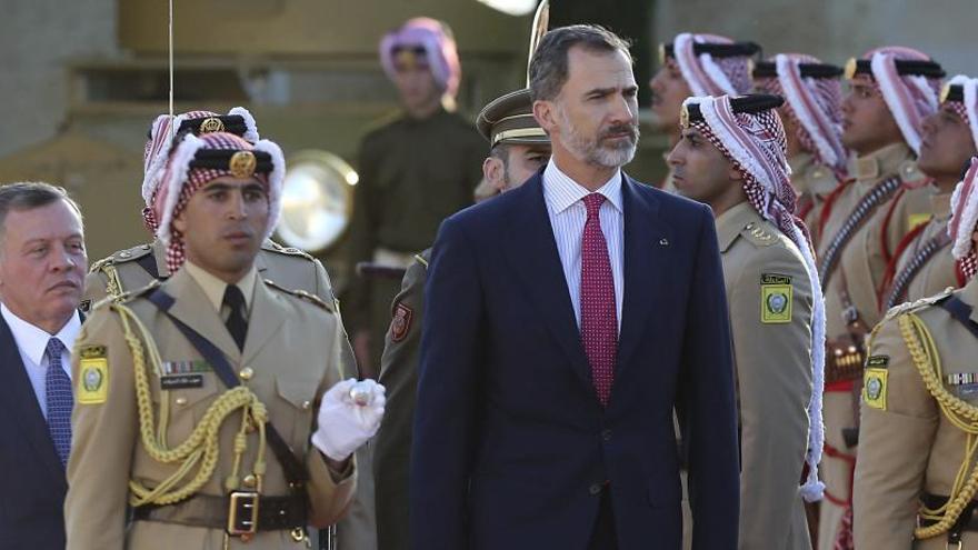 El rey Abdalá II junto a Felipe VI.