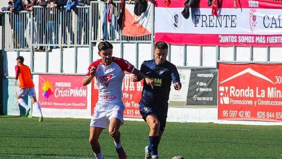 Una jugada del Antoniano-UCAM Murcia celebrado en Lebrija