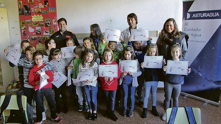 Jóvenes vigilantes del agua en Posada