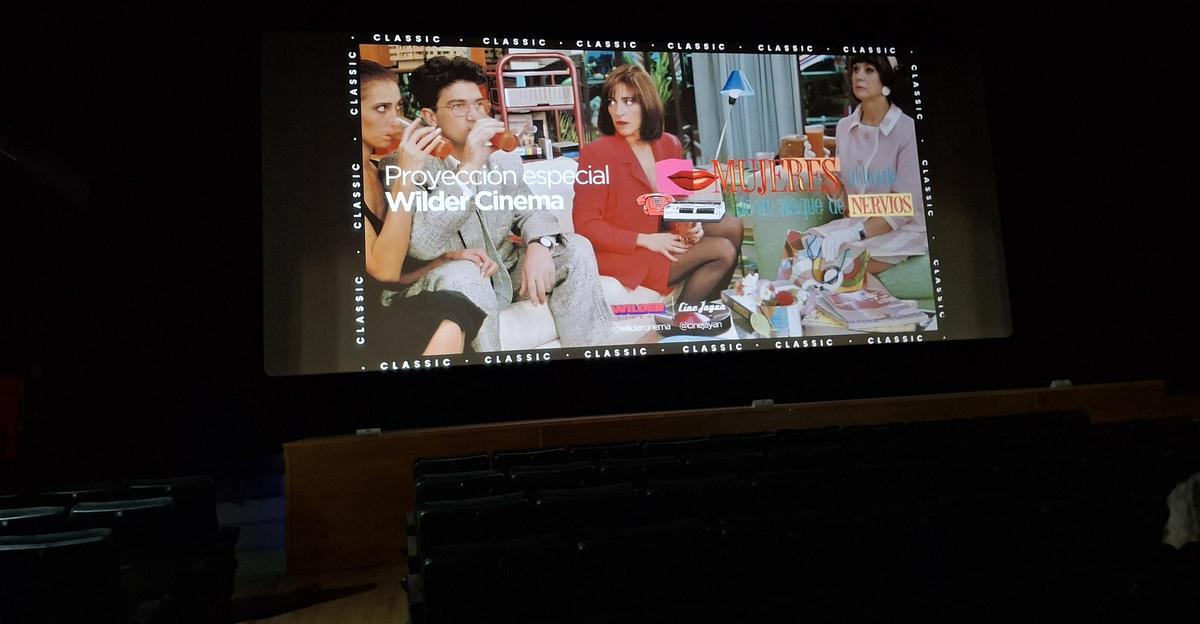 "Mujeres al borde de un ataque de nervios", en pantalla grande.