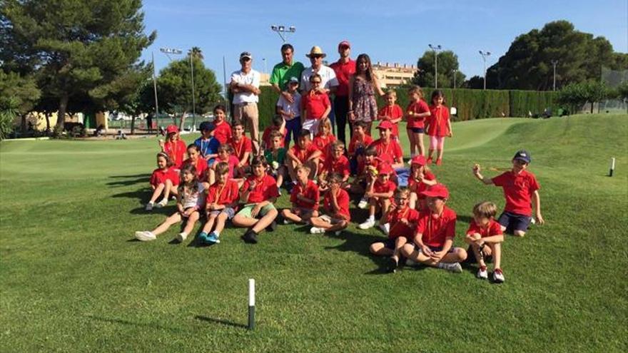 El Club de Golf Costa de Azahar abre inscripción para la escuela