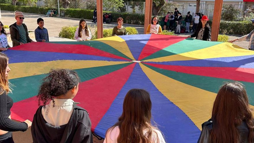 Un momento de la actividad en el IES Jorge Juan. | LEVANTE-EMV