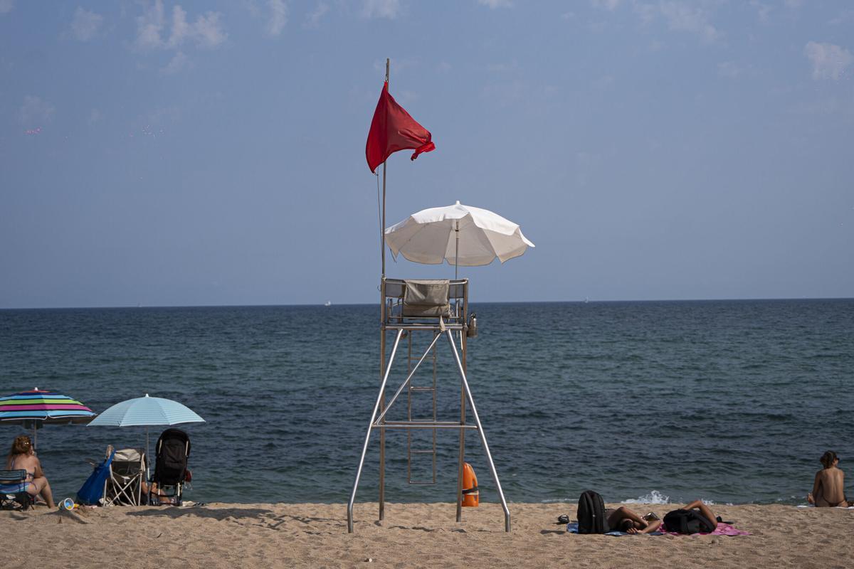 Prohibit el bany a les platges de Badalona, Montgat i Sant Adrià per la mala qualitat de l’aigua després de les últimes pluges