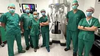 El robot Da Vinci Xi del IVO llega al millar de cirugías para abordar tumores con poca visibilidad