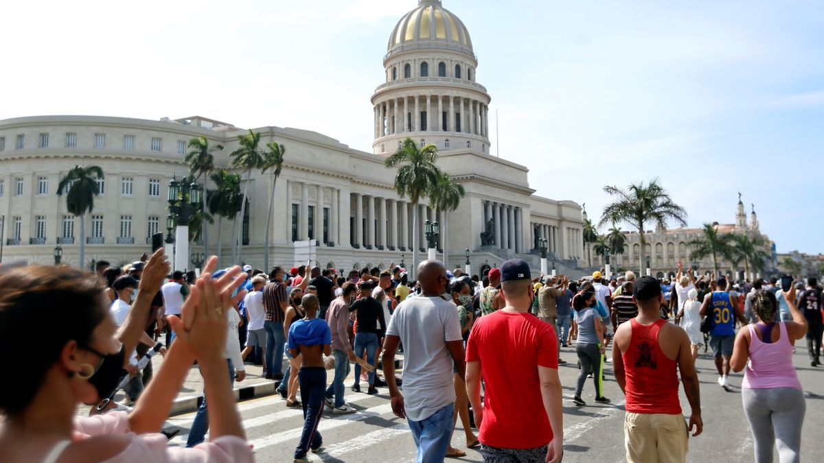 Condenan en Cuba a 127 personas a 1.916 años de cárcel por las protestas del 11J.