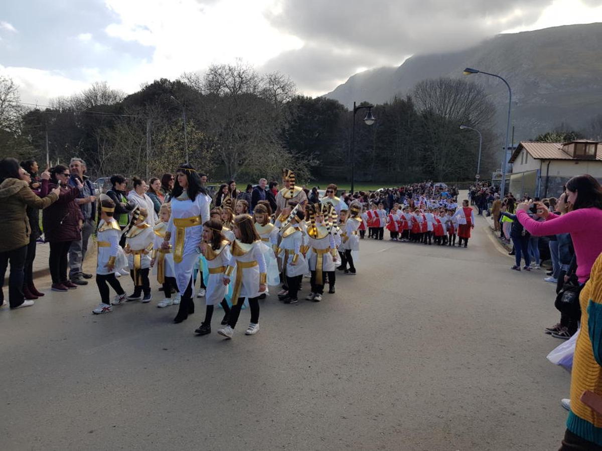 Antroxu del colegio Valdellera de Posada de Llanes