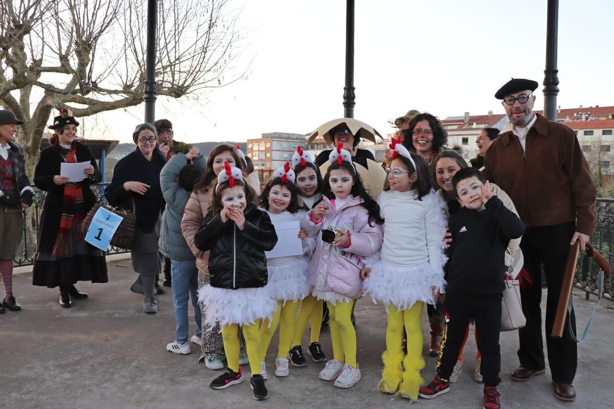 El desfile de disfraces de carnaval llevado a cabo en el Concello de Catoira.