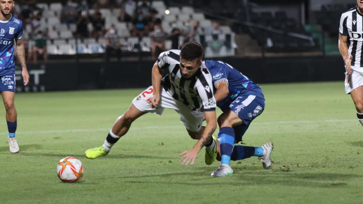 El Castellón perdió en el minuto 89 por un penalti en contra.