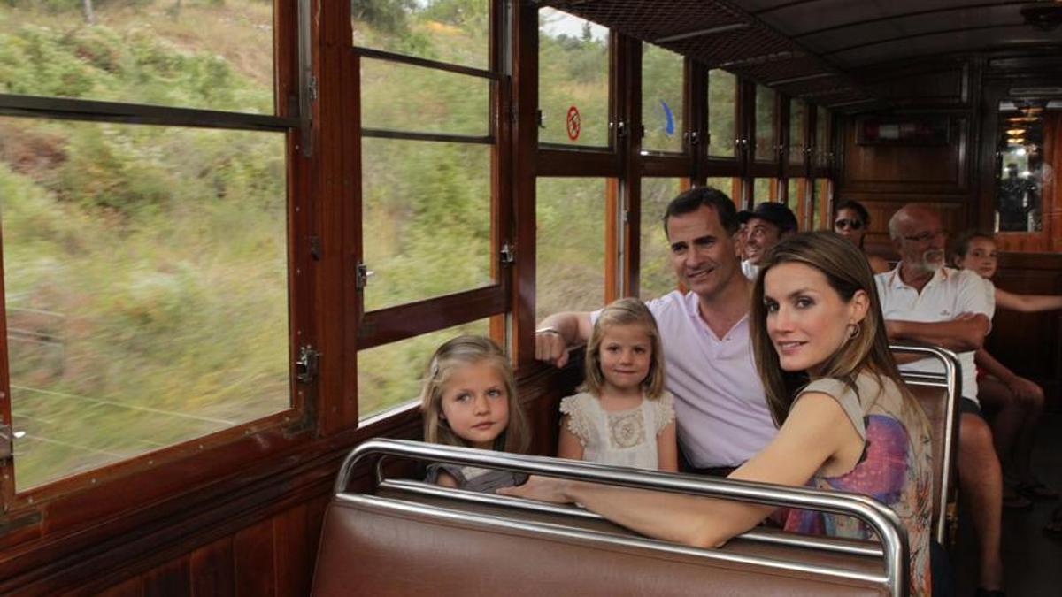 La Casa Real celebra la mayoría de edad Leonor con fotos inéditas.