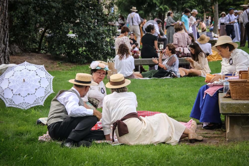 Segunda jornada de la Feria Modernista de Alcoy