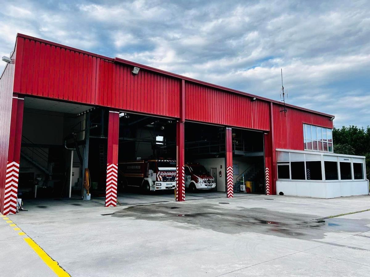 Imagen del parque de bomberos de Boiro.