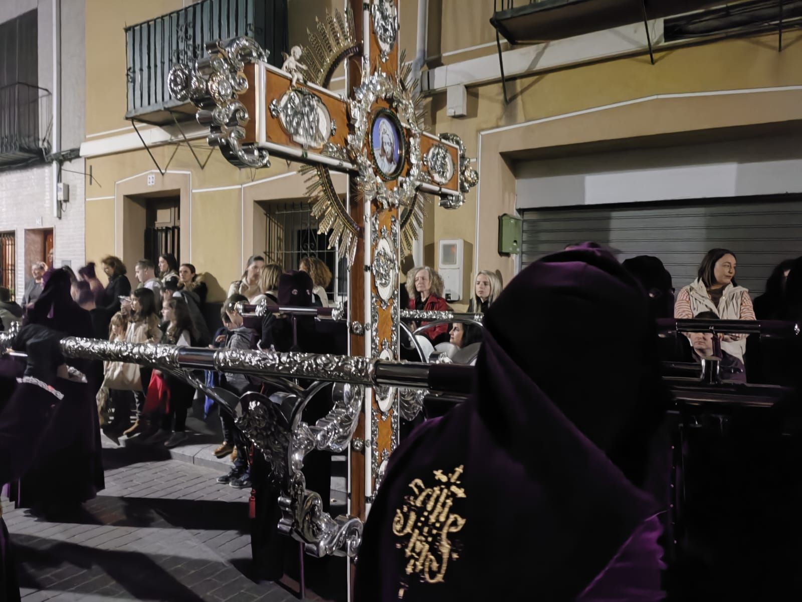 Bajo la protección del "Abuelo"