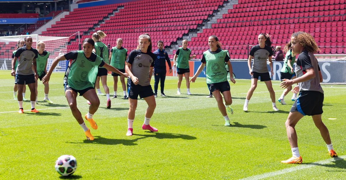 Las imágenes del entrenamiento oficial del Barça en el estadio de la final de la UWCL